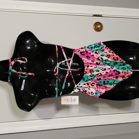 Sugar Beach Onepiece - Picture 2 of 6